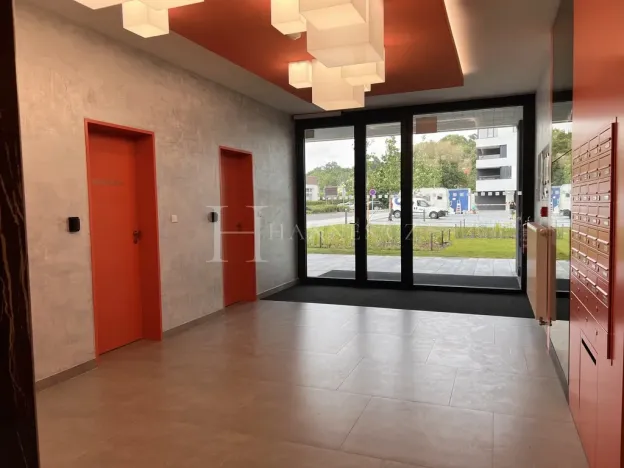 Pronájem bytu 2+kk, Praha - Karlín, U Sluncové, 65 m2