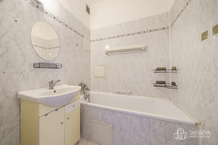 Prodej bytu 3+1, Sokolov, Jednoty, 75 m2