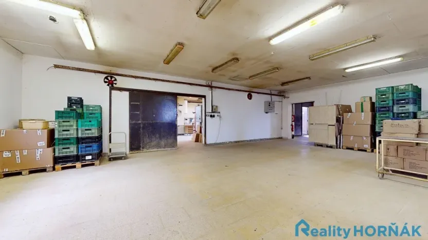 Prodej výrobních prostor, Bechyně, U Vodojemu, 496 m2