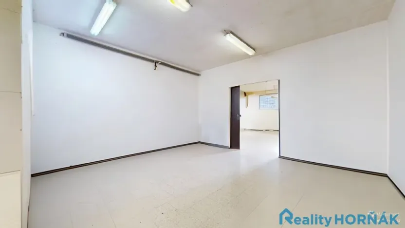 Prodej výrobních prostor, Bechyně, U Vodojemu, 496 m2