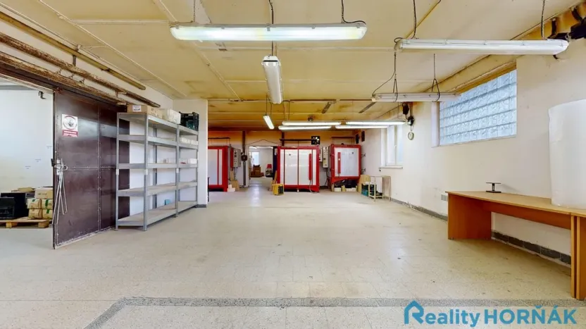 Prodej výrobních prostor, Bechyně, U Vodojemu, 496 m2