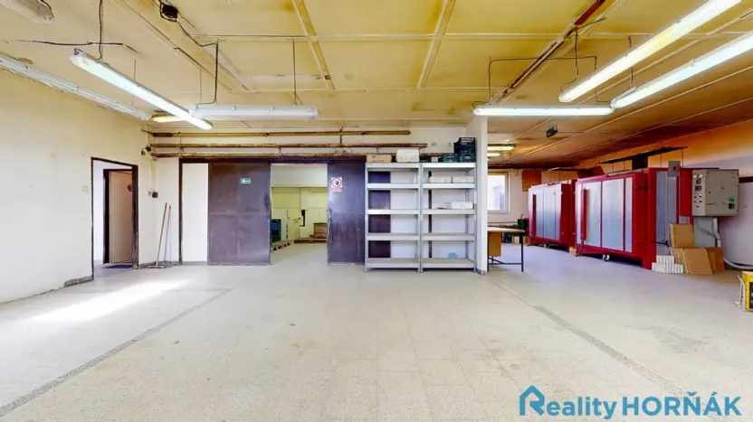 Prodej výrobních prostor, Bechyně, U Vodojemu, 496 m2