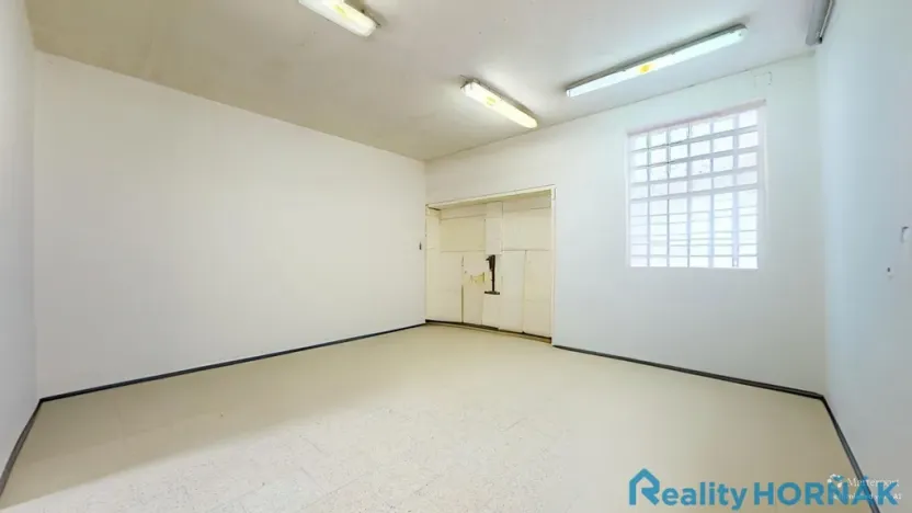 Prodej výrobních prostor, Bechyně, U Vodojemu, 496 m2