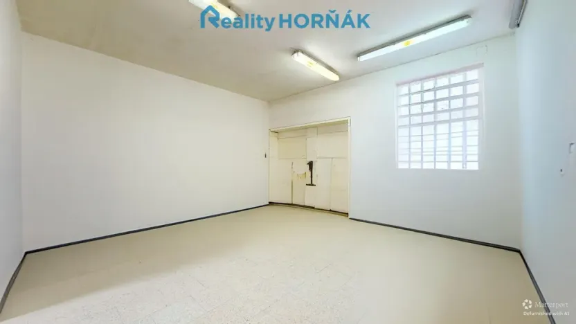 Prodej výrobních prostor, Bechyně, U Vodojemu, 496 m2