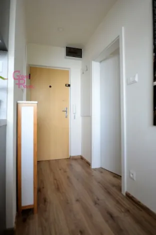 Pronájem bytu 1+1, Šlapanice, Brněnská, 33 m2