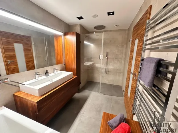 Prodej bytu 3+kk, Olomouc, Chválkovická, 83 m2