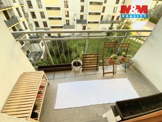 Pronájem bytu 2+kk, Praha, Pod Haltýřem, 45 m2