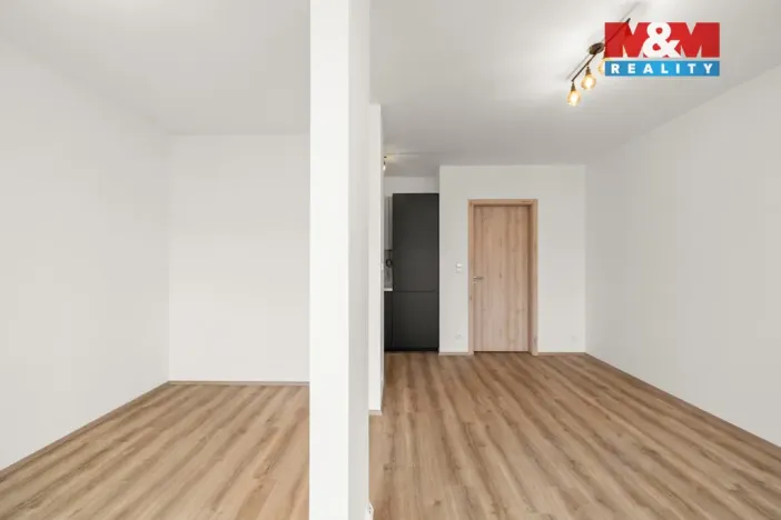 Pronájem bytu 1+kk, Kralupy nad Vltavou, Nádražní, 37 m2