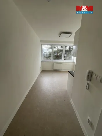 Pronájem bytu 1+kk, Kopřivnice, Komenského, 35 m2