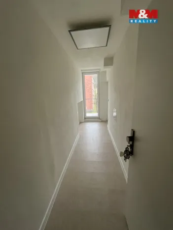 Pronájem bytu 1+kk, Kopřivnice, Komenského, 35 m2