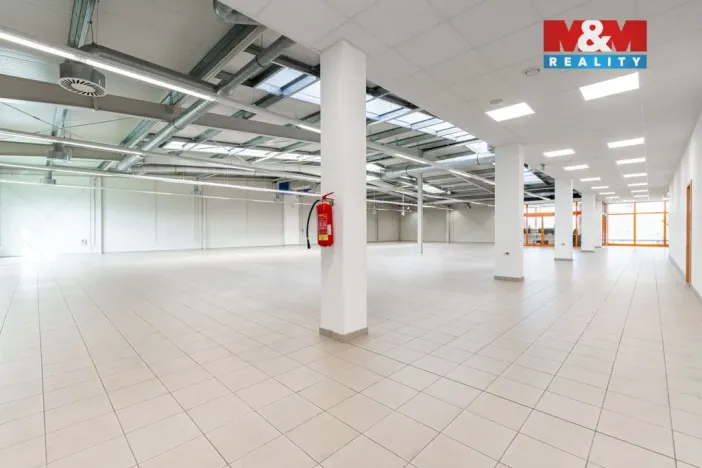 Pronájem obchodního prostoru, Žďár nad Sázavou - Žďár nad Sázavou 1, Brněnská, 1224 m2