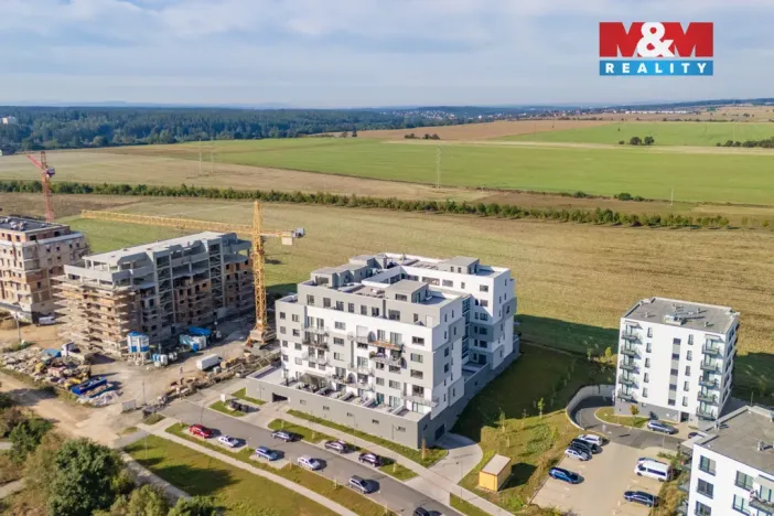 Pronájem bytu 1+kk, Plzeň - Skvrňany, Františka Kováříka, 46 m2