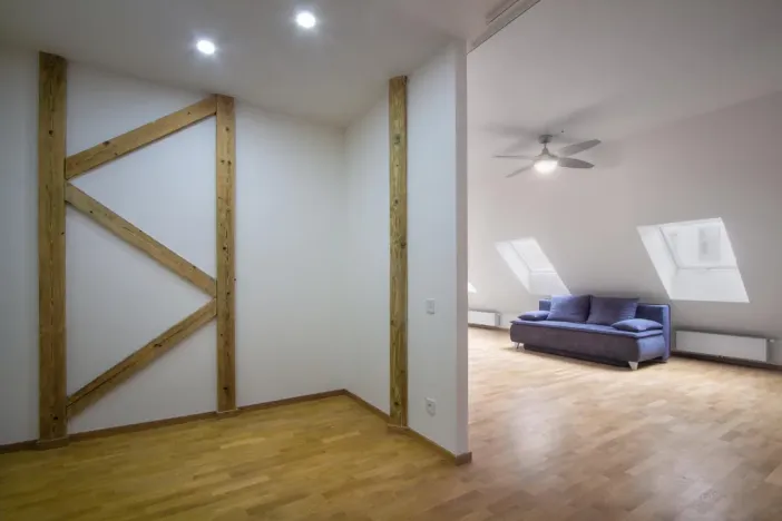 Pronájem bytu 1+kk, Praha - Libeň, Sokolovská, 64 m2