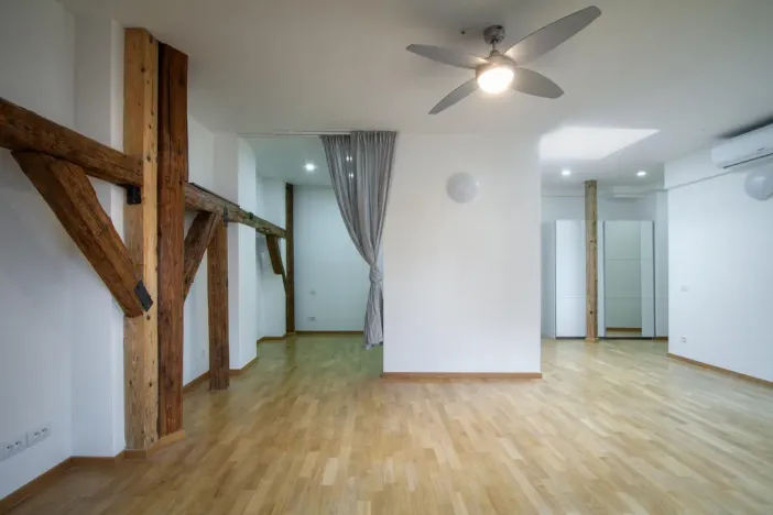 Pronájem bytu 1+kk, Praha - Libeň, Sokolovská, 64 m2