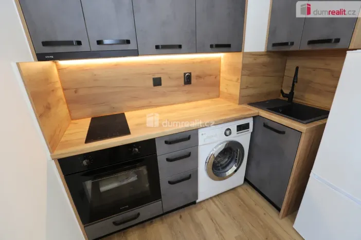 Prodej bytu 1+kk, Kraslice, Pohraniční stráže, 23 m2