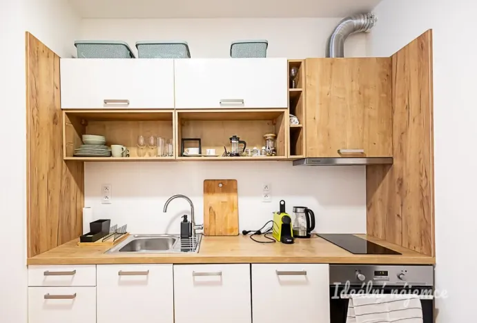 Pronájem bytu 2+kk, Praha - Košíře, Jinonická, 60 m2