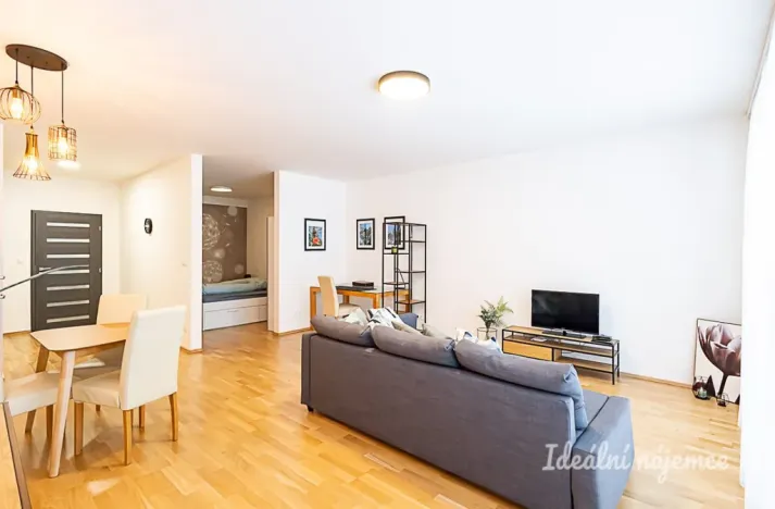 Pronájem bytu 2+kk, Praha - Košíře, Jinonická, 60 m2