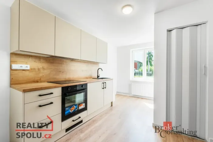 Pronájem bytu 1+1, Frýdek-Místek - Frýdek, Křižíkova, 45 m2