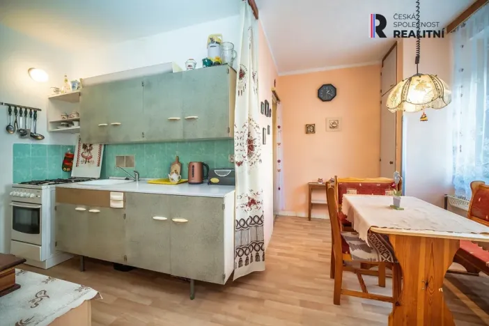 Prodej bytu 3+1, Znojmo, Pražská, 76 m2