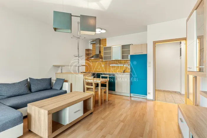 Pronájem bytu 2+kk, Praha - Záběhlice, Podle náhonu, 46 m2