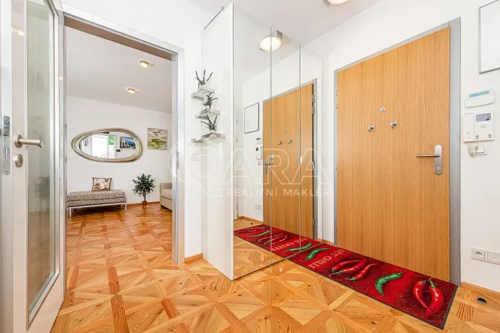 Prodej bytu 1+kk, Praha - Dejvice, Matějská, 33 m2