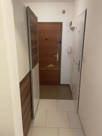 Prodej bytu 1+1, Praha - Horní Měcholupy, Parmská, 24 m2