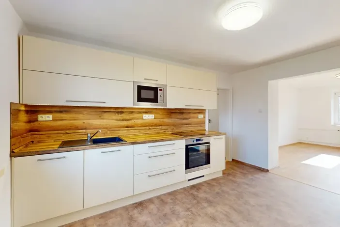 Pronájem bytu 2+1, Frýdek-Místek, Lískovecká, 50 m2