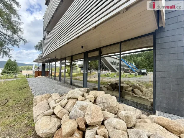 Prodej obchodního prostoru, Harrachov, 45 m2