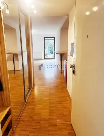 Pronájem bytu 2+kk, Praha, Na Srážku, 68 m2