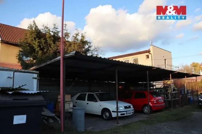 Prodej rodinného domu, Libiš, 300 m2