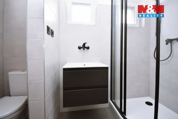 Prodej rodinného domu, Libiš, 300 m2