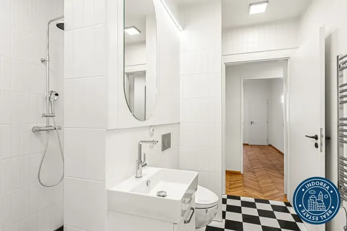 Prodej bytu 3+1, Praha, Soukenická, 99 m2