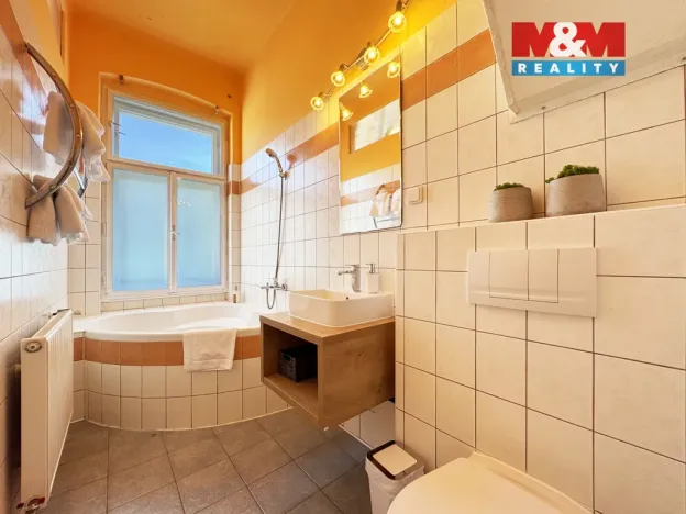 Prodej bytu 3+1, Karlovy Vary, Škroupova, 96 m2