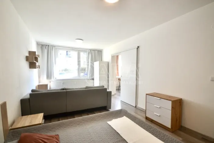 Prodej bytu 1+1, Milovice - Mladá, Višňová, 42 m2