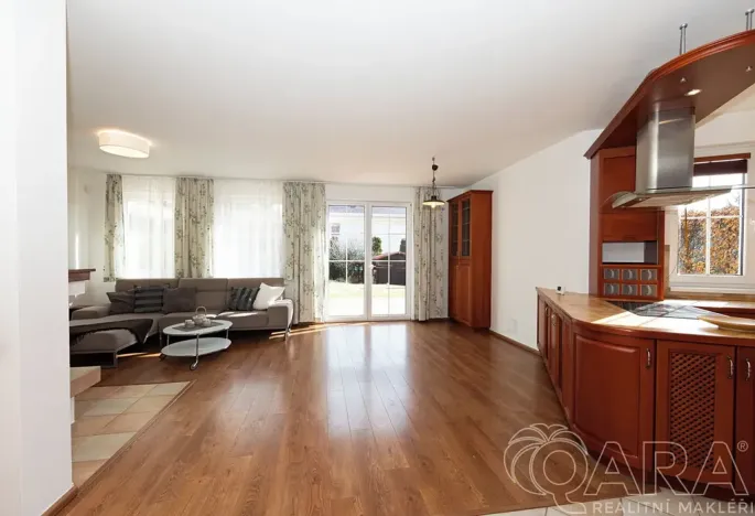 Prodej rodinného domu, Dolní Břežany, K Písnici, 98 m2