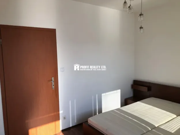 Pronájem bytu 2+kk, Praha - Vysočany, Pod Harfou, 56 m2