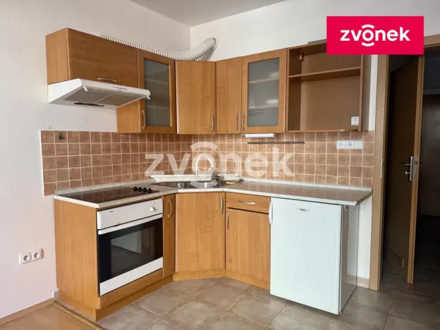 Pronájem bytu 1+kk, Zlín, 33 m2
