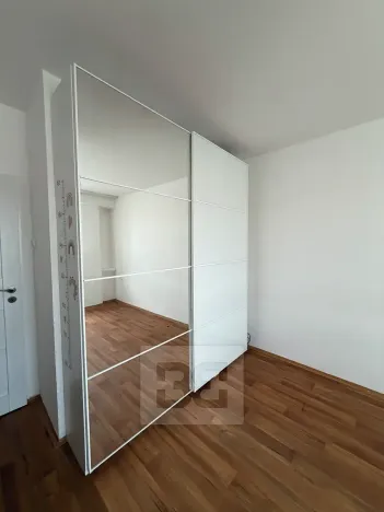 Pronájem bytu 3+1, Praha - Michle, Jivenská, 77 m2