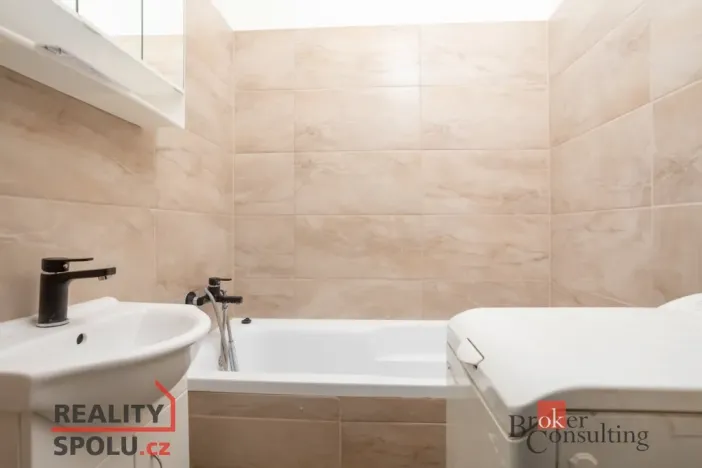 Pronájem bytu 2+1, Ostrava - Poruba, Porubská, 56 m2