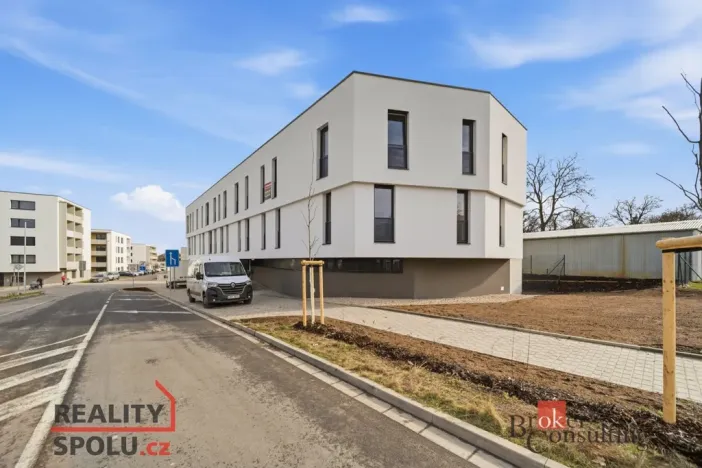 Pronájem bytu 2+kk, Pardubice - Pardubičky, Nová Tesla, 53 m2