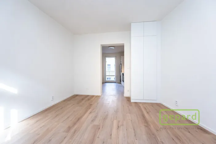 Pronájem bytu 1+1, Praha - Smíchov, Pod Barvířkou, 32 m2