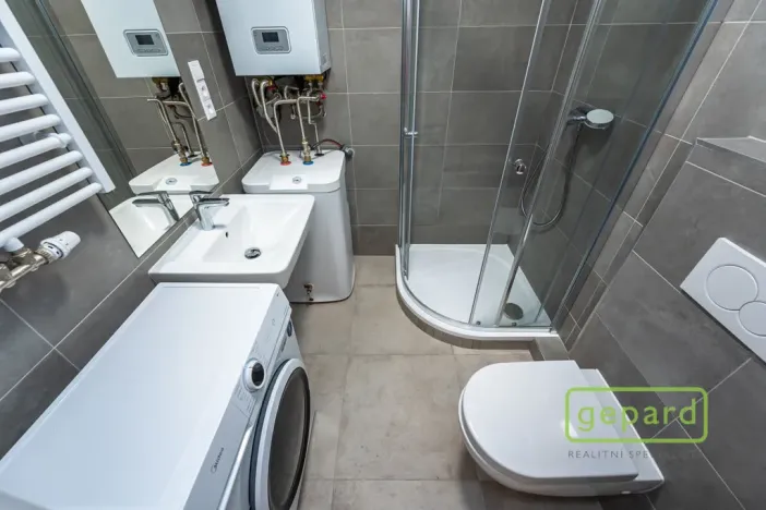 Pronájem bytu 1+1, Praha - Smíchov, Pod Barvířkou, 32 m2