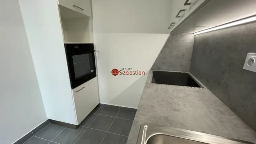 Pronájem bytu 2+1, Teplice - Trnovany, Antonína Sochora, 38 m2