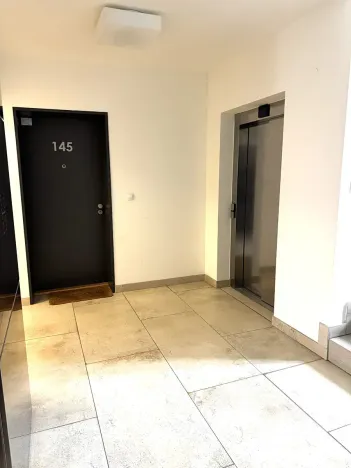 Pronájem bytu 1+kk, Praha - Žižkov, Kališnická, 40 m2