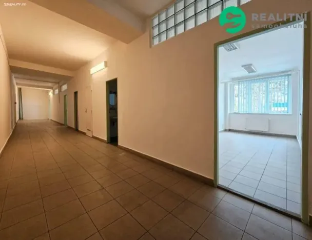 Pronájem skladu, Praha - Čakovice, Průběžná, 1306 m2