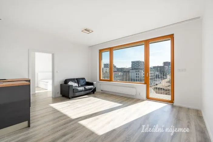 Pronájem bytu 2+kk, Praha - Hloubětín, Modrého, 58 m2