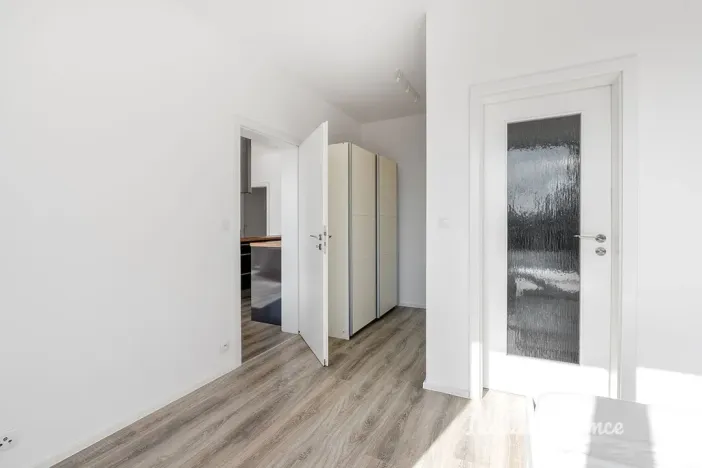 Pronájem bytu 2+kk, Praha - Hloubětín, Modrého, 58 m2