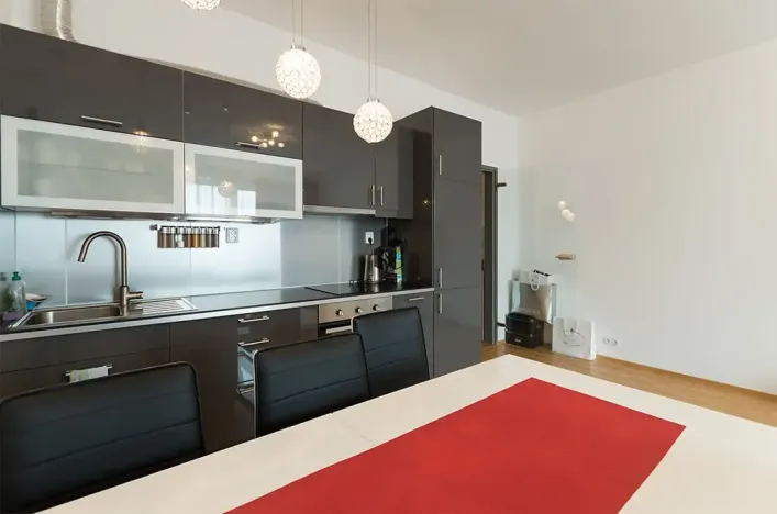 Pronájem bytu 1+kk, Praha - Vinohrady, Korunní, 42 m2