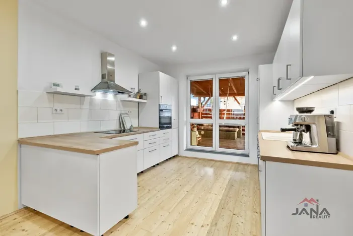 Prodej rodinného domu, Turnov, Nádražní, 254 m2