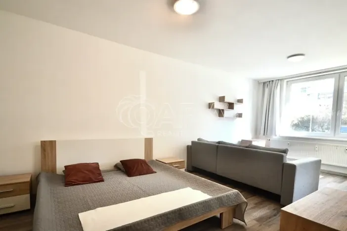 Prodej bytu 1+1, Milovice, Višňová, 42 m2